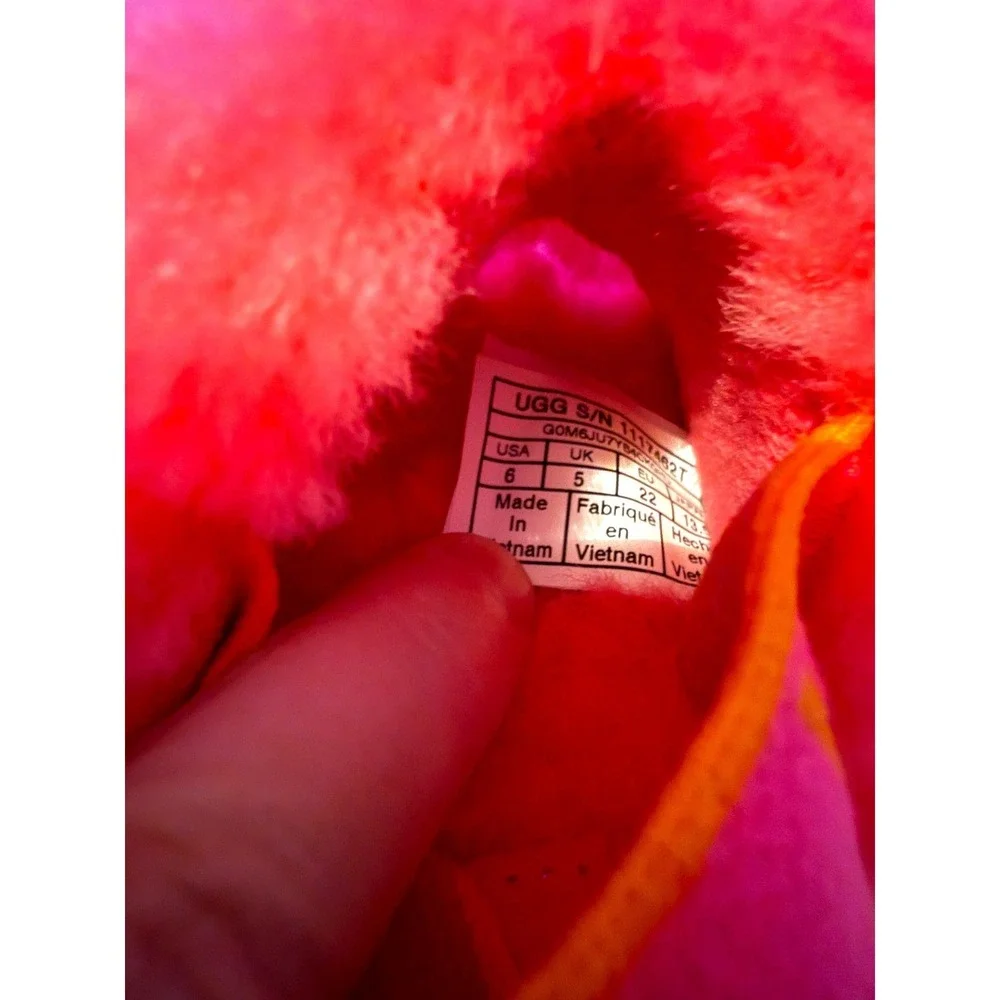 UGG Fluff Yeah Slide Sandals Toddler Size 6 Neon Pink Orange Sheepskin Slingback